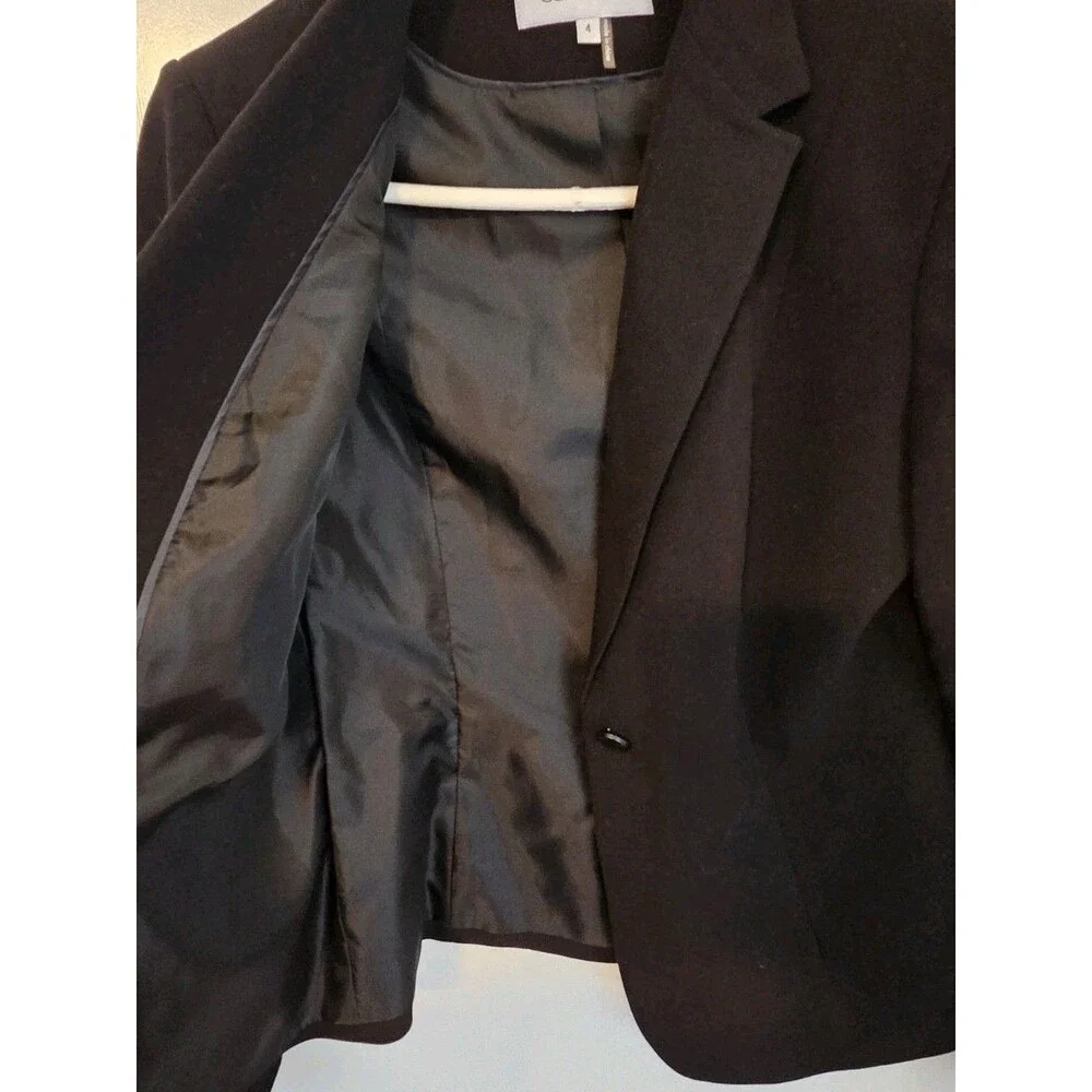 Calvin Klein black one-button blazer - Size 4